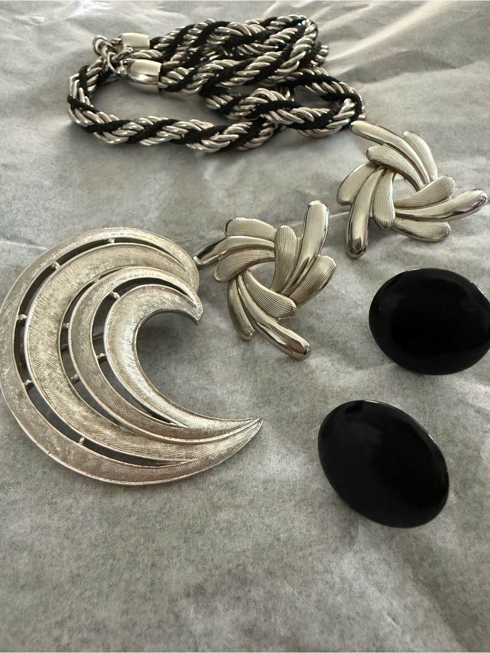 Monochrome Motion Trifari Silver & Black Vintage Jewelry Collection 4 Pc